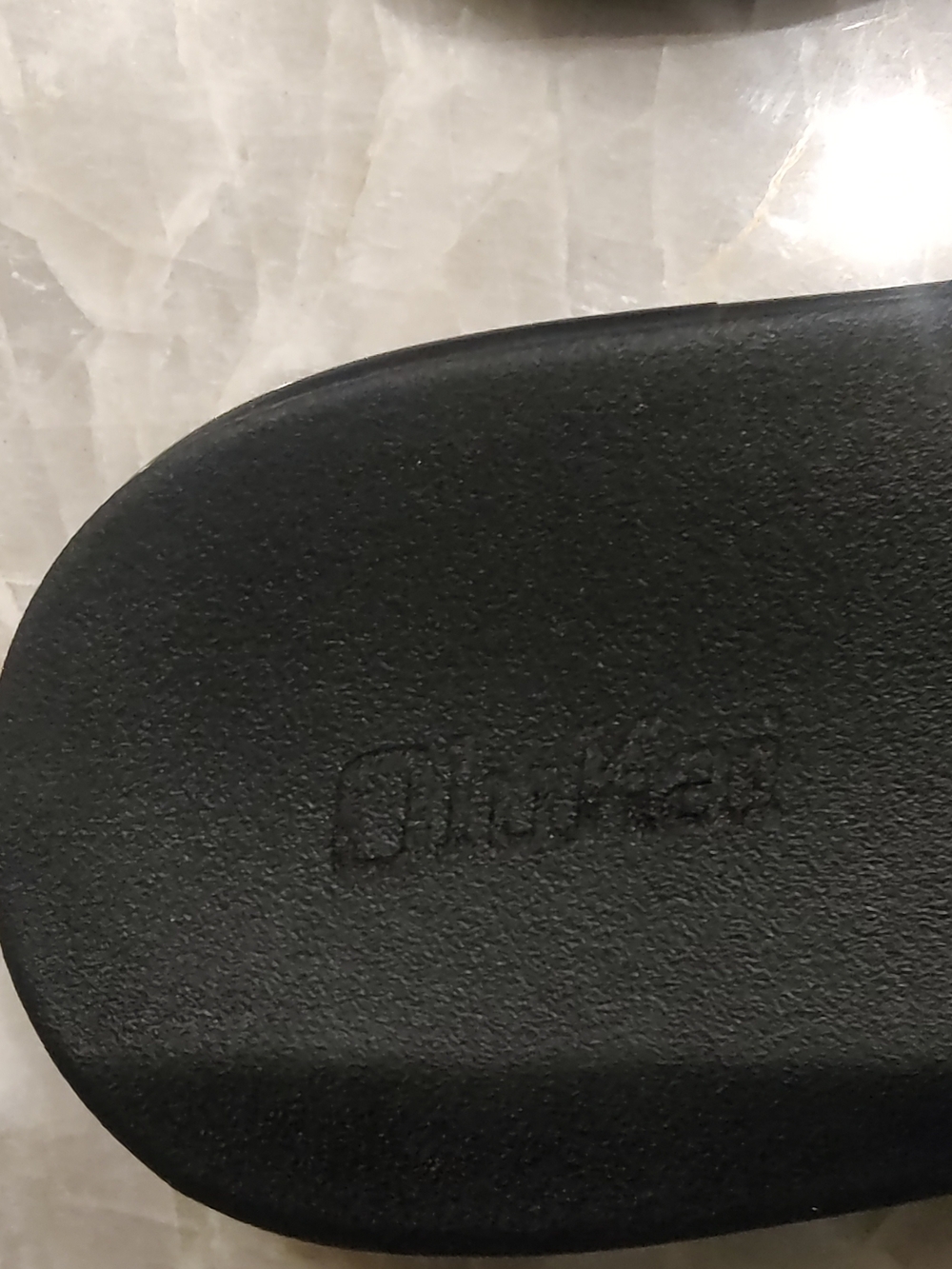 Olukai Flip Flops Never Worn